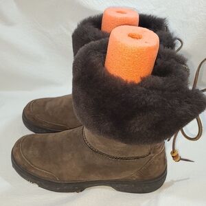 Womens UGG Ultimate Bind Suede Boots Size: 8 Color: Brown